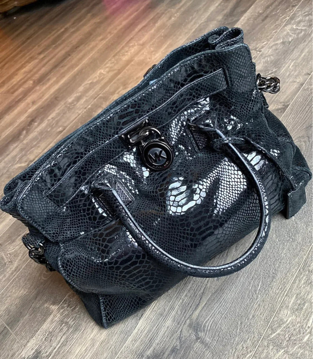 Michael Kors black classic tote