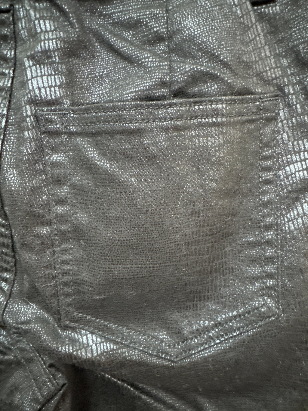 NWT Juicy Couture Beverly Skinny Pants – Size 2 (Black Snakeskin Print)