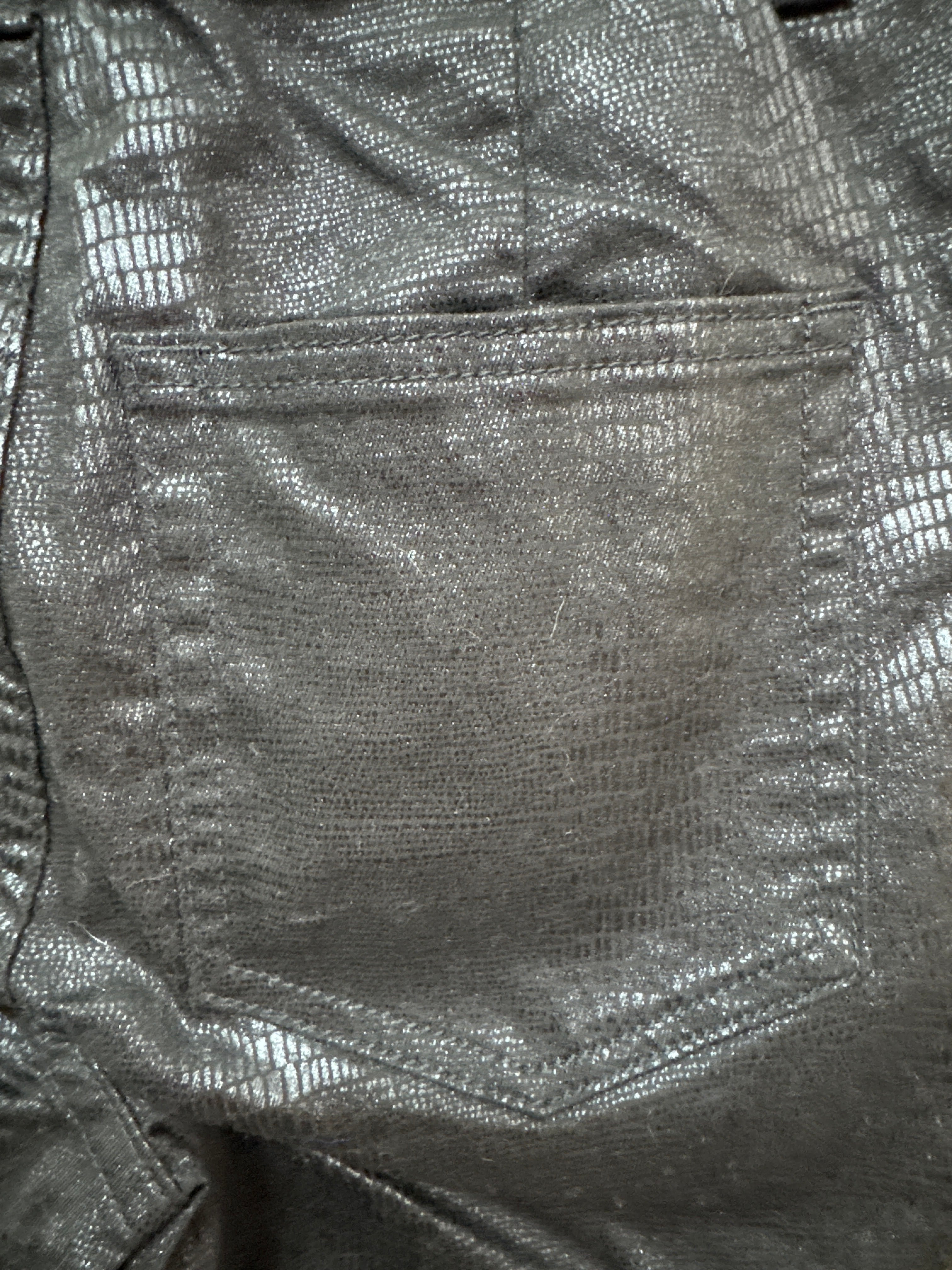 NWT Juicy Couture Beverly Skinny Pants – Size 2 (Black Snakeskin Print)