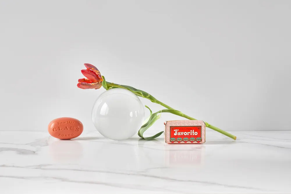Claus Porto Favorito Red Poppy Soap